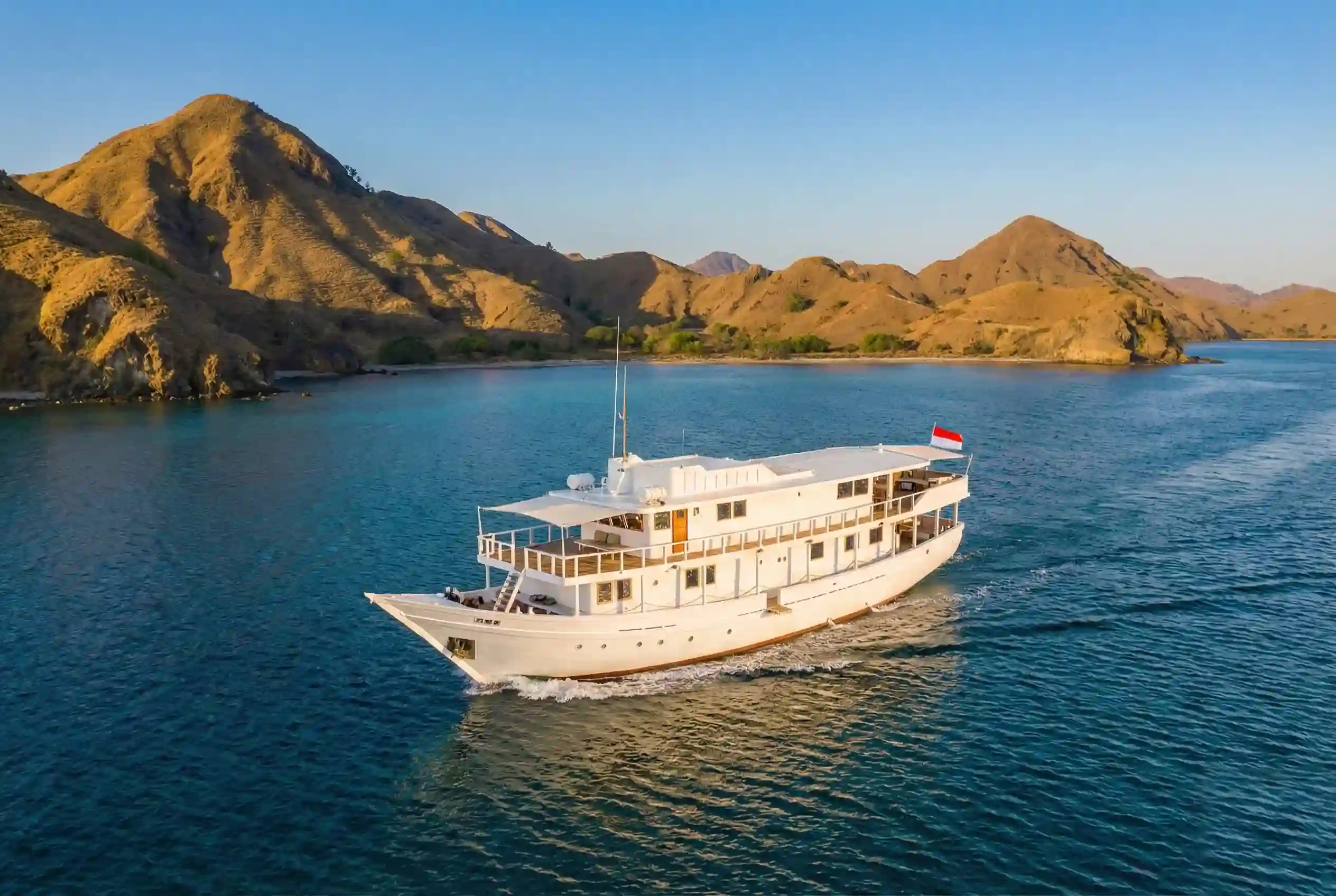 Luxury Yacht Rental Lombok in Lombok