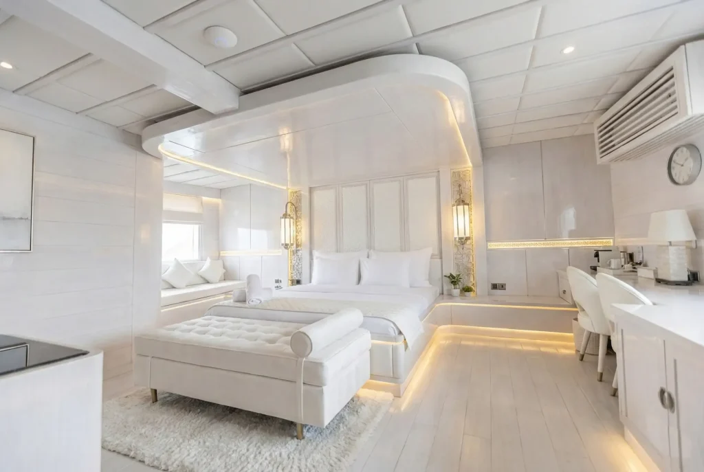 VVIP suite cabin on a charter yacht
